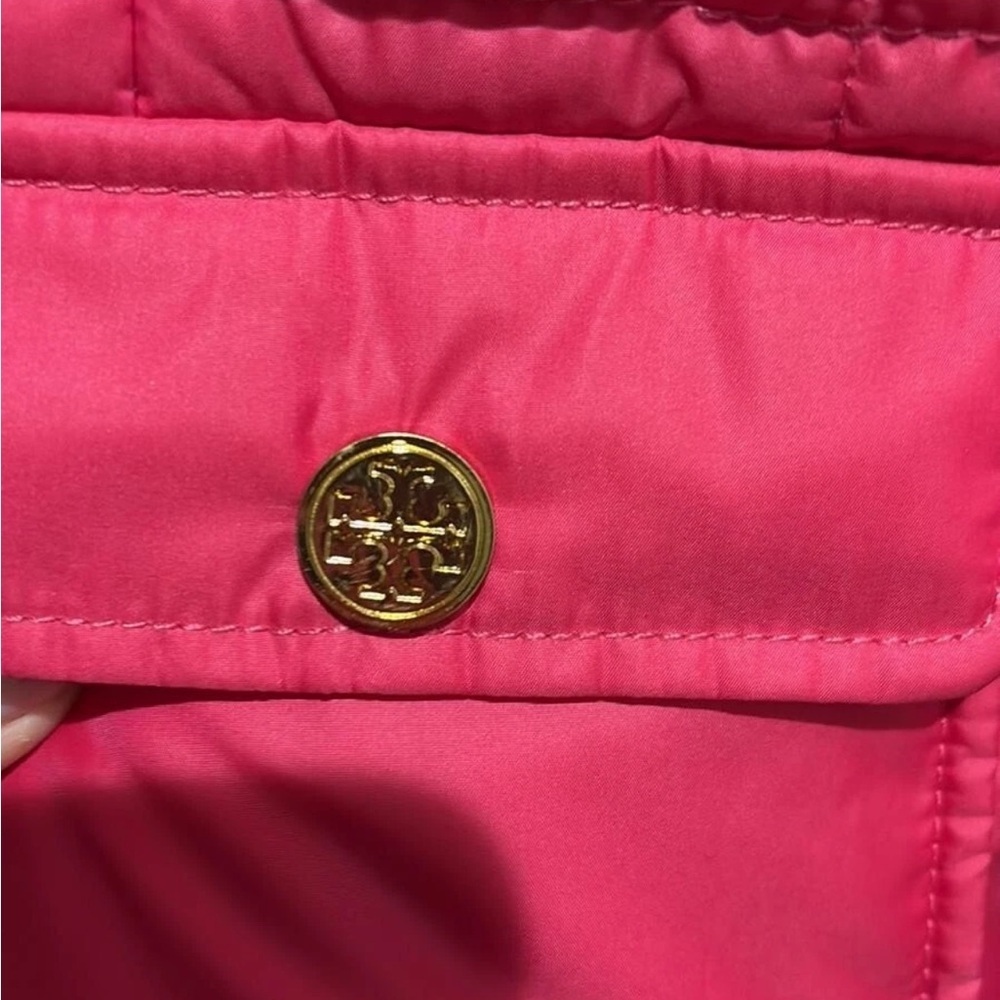TORY BURCH Pink Quilted
Puffer Sleeveless Jacket Vest 
Gold LOGO Snap Buttons XL - Picture 5 of 8